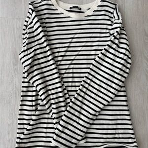 Zara Black and White Striped Long Sleeve Top